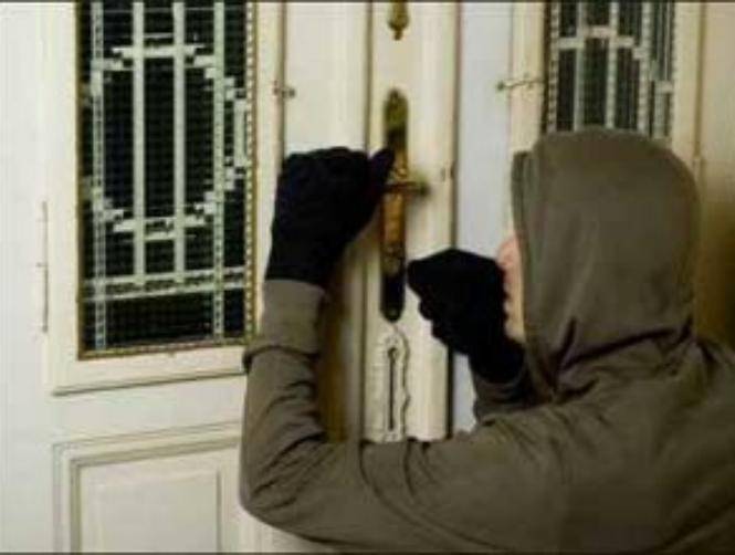 سرقة 400 ألف ليرة من صندوق كنيسة