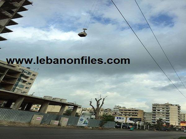 حجارة في السماء تهدد السيارات