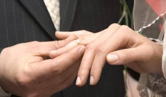 تزوج من “حماته” .. ثم طلقها وعاد لابنتها!