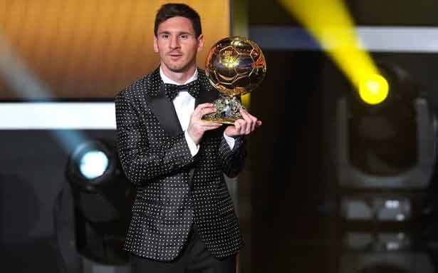 تشافي: ميسي لاعب من كوكب اخر