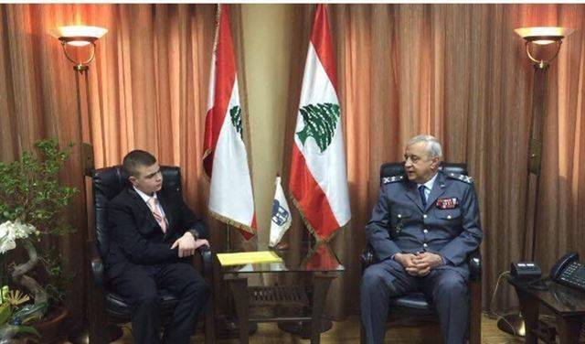 تلميذ قام بما لم يتجرأ غيره على فعله.. مع اللواء بصبوص