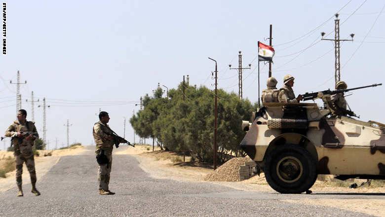 الجيش المصري يعلن مقتل 30 "إرهابيا" و4 من عناصره في هجوم على أحد الكمائن في سيناء