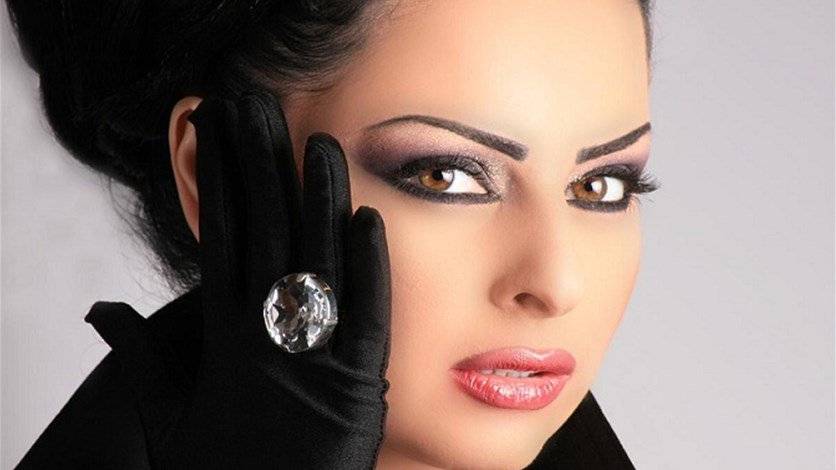 ديانا كرزون في موقف محرج بعد ان نعت فناناً حيّاً!