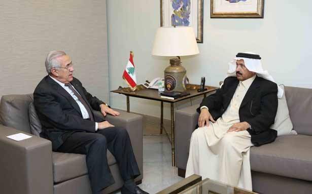 استقبل عسيري والهراوي وطربيه
سليمان: لعدم التهويل على قيادة الجيش