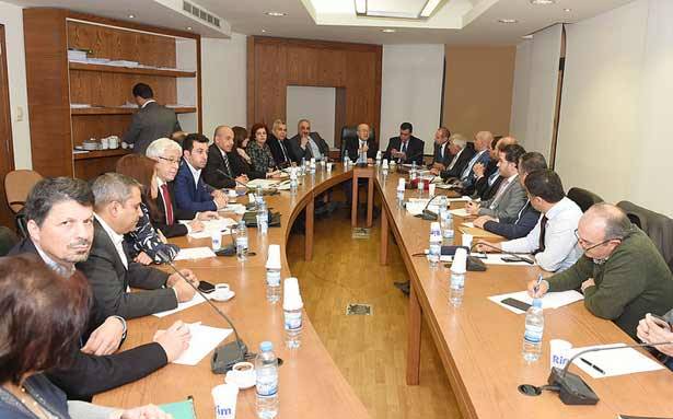 «فرعيّة الأشغال» استذكرت قانون السير
قباني : هناك تراخٍ من شرطة السير