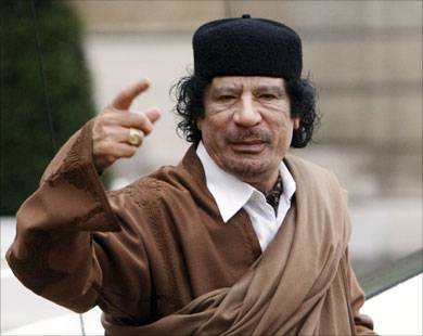 القذافي: أنفاسكم تلاحقني كالكلاب المسعورة!