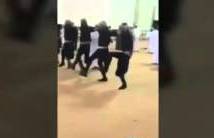 فيديو طريف: سوداني يتعلم الدبكة