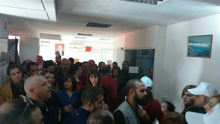 لجنة الإنتخابات في التيار :تُمدد مهلة الاقتراع لغاية ال5 بعد الظهر