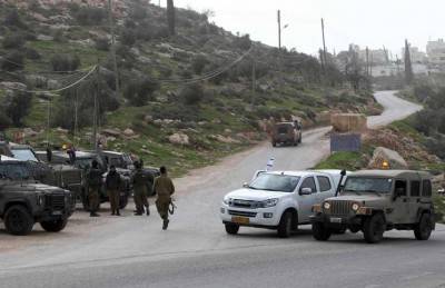 إصابة فلسطيني طعن مستوطنة جنوبي الضفة الغربية