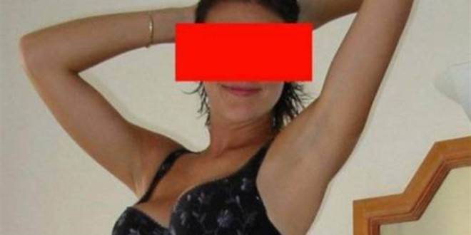 صورها المثيرة إلى زوجها فضحتها وتسبّبت بطلاقهما