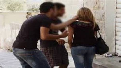 سمية فتاة عشرينية تروي قصتها : هكذا تحرّش بي …