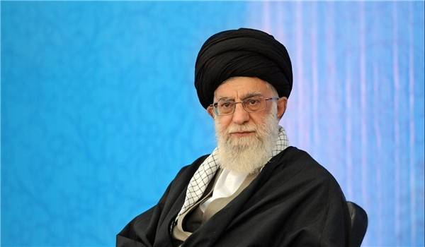 خامنئي يحدد موقفه من رفع العقوبات في خمس نقاط