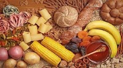 تجنبي 6 عادات غذائية يمكن أن تدمر بشرتك