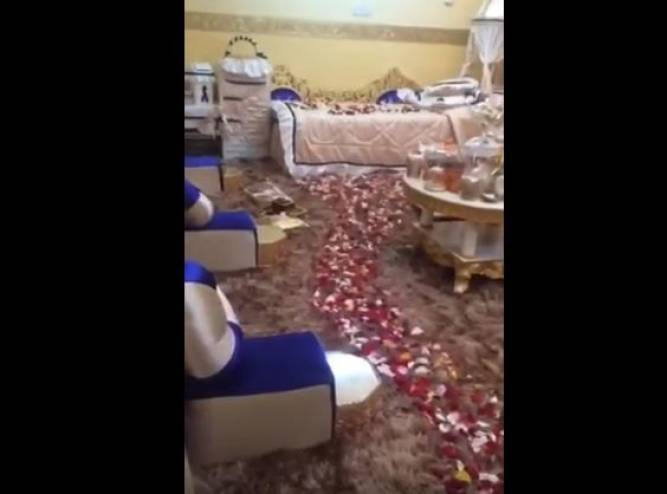بالفيديو: كيف استقبل رجل زوجته بعد ولادتها ابنته السادسة!