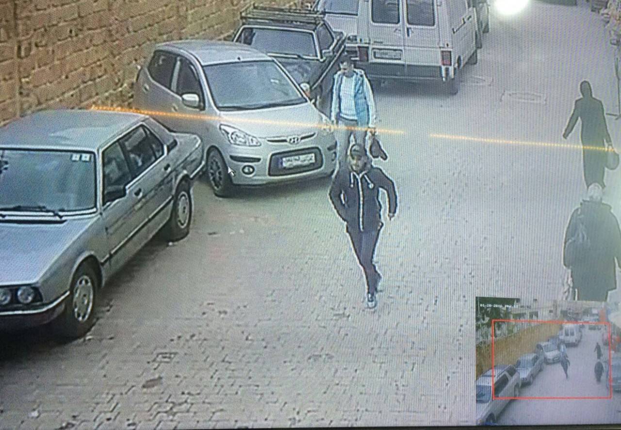 شاهدوا كيف فرّ بعد أن سرق هاتفاً خلوياً في صيدا