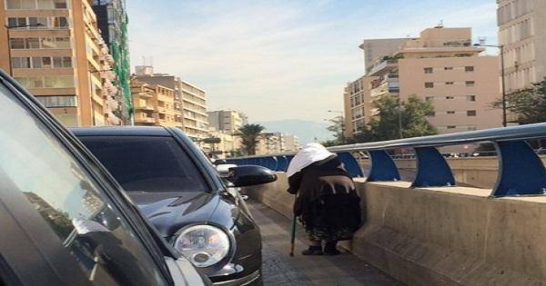 تيتا أغفري لهم فأنت في دولة لا تحترم شيبها وكبارها