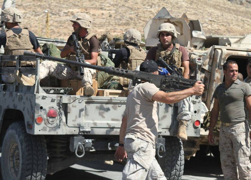 عربة لفوج المغاوير تنزلق في القبيات