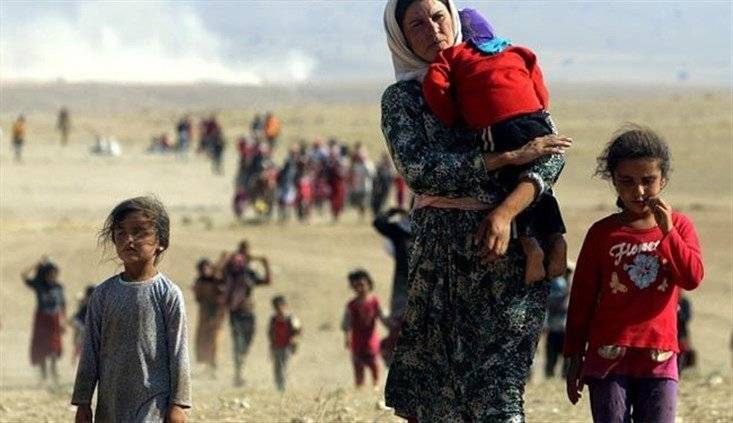 صدمة كبيرة.. طفلة تحمل لعبة مفخخة مسافة 6 كيلومترات!