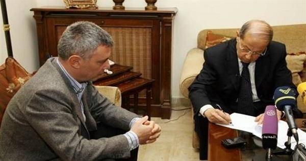 14 آذار: حائرون ضائعون ماذا نفعل؟... 8 آذار: هي عيني وهي عيني!