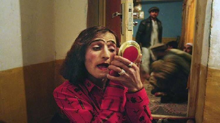 العبودية الجنسية أو لعب الغلمان في أفغانستان!