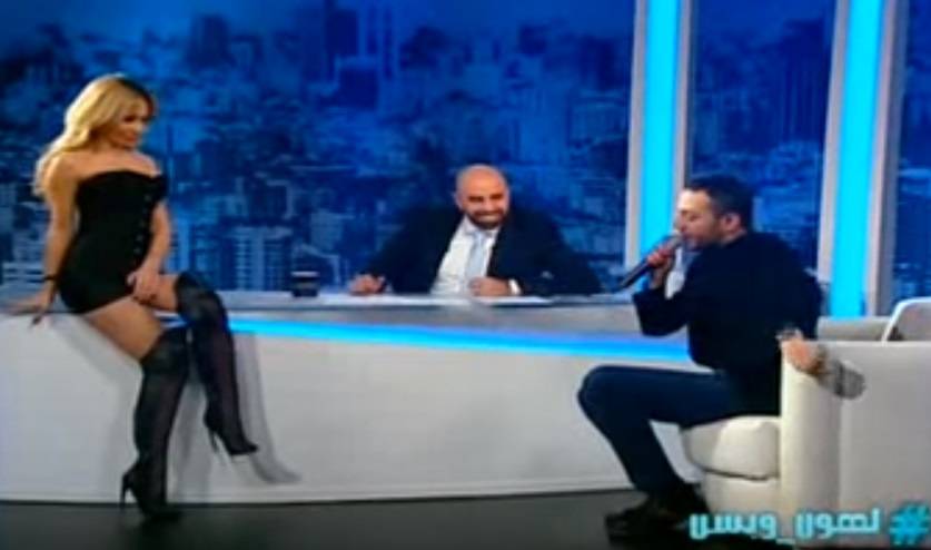 بالفيديو: لقاء مثير مع حسين الديك يشعل الجمهور!