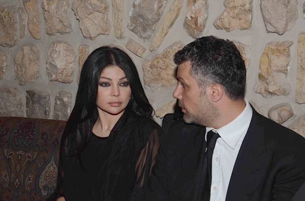 معازلة بين هيفاء وهبي وفارس كرم في العلن!