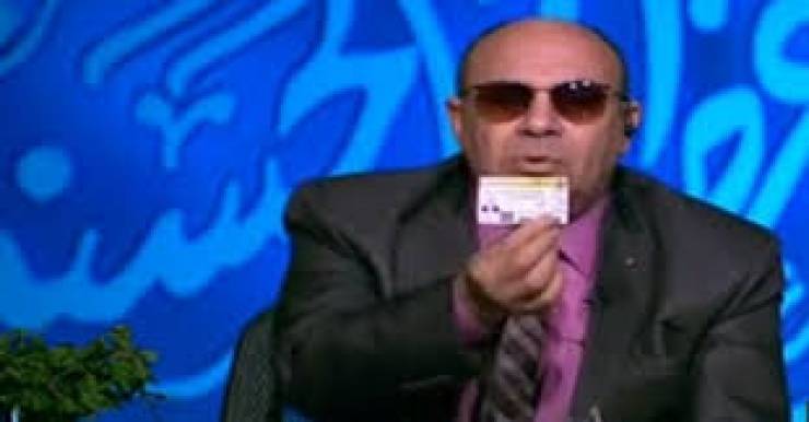 بالفيديو- سيدة: "زوجي رائحته كريهة ولا يستحم".. شاهد كيف ردّ الشيخ عليها