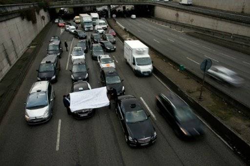 يوم اضرابات في فرنسا وحوادث في باريس