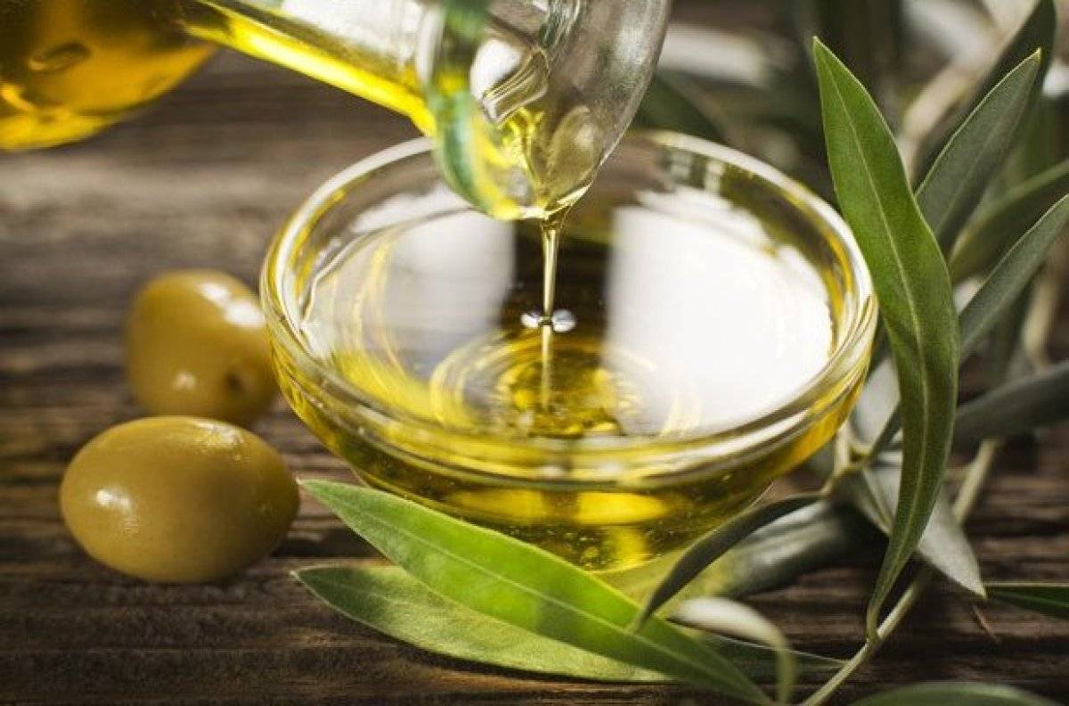 لهذه الأسباب ستغسلون فمكم يومياً بزت الزيتون!