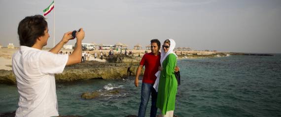 جزيرة إيرانية تسعى طهران لتحويلها إلى سوق حرة تهدد عرش دبي
