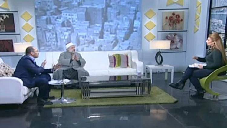 بالفيديو.. إيقاف ابنة الفنان محمود ياسين عن العمل لارتكابها فعلا صادما على الهواء