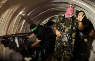 القسام تفقد الإتصال بمجموعة من عناصرها جراء انهيار نفق في غزة