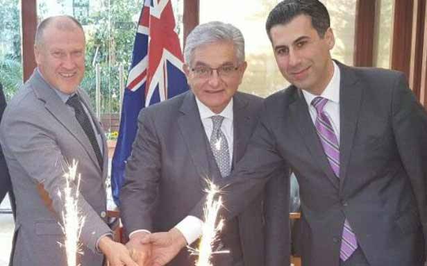 صفير يُكرّم السفير الأوسترالي
