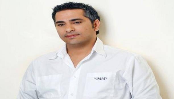 فضل شاكر يحذر من منتحل جديد لشخصيته