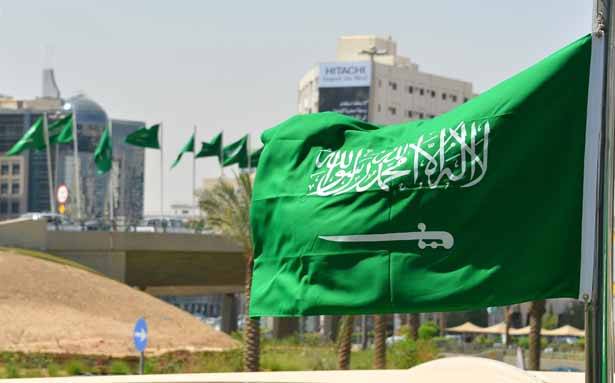 آل سعود وسعيهم إلى «قدسية الحكم»!