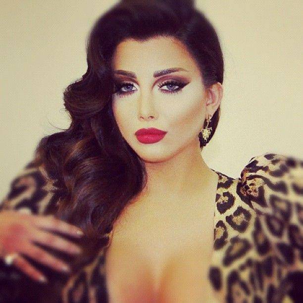 فضائح الفنانات رولا يموت ولقطات ساخنة