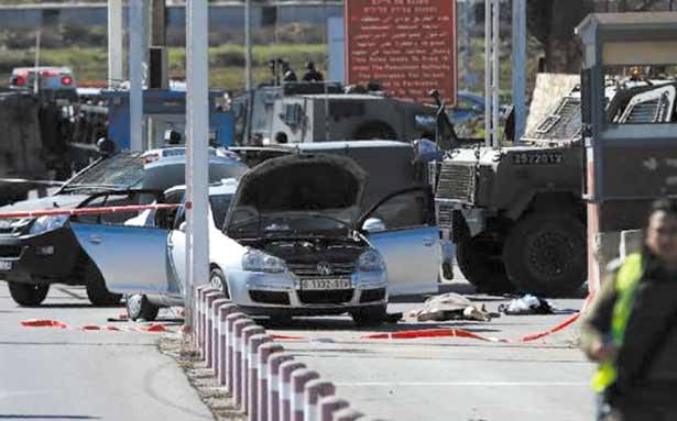 إستشهاد فلسطيني بعد إصابته 3 مُستوطنين
نتنياهو ينتقد فرنسا وكيري : لوقف الانتهاكات
