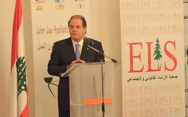 رعى مؤتمر استراتيجيات تطبيق قانون العمل
قزي : المنظمات الدوليّة تسعى لفتح سوق العمل
أمام النازحين السوريين كشرط لإرسال المساعدات