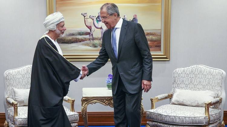 لافروف يختتم جولته الخليجية بزيارة سلطنة عمان