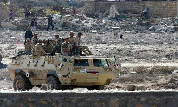 مصر.. مقتل وإصابة 3 شرطيين في تفجير مدرعة بالعريش