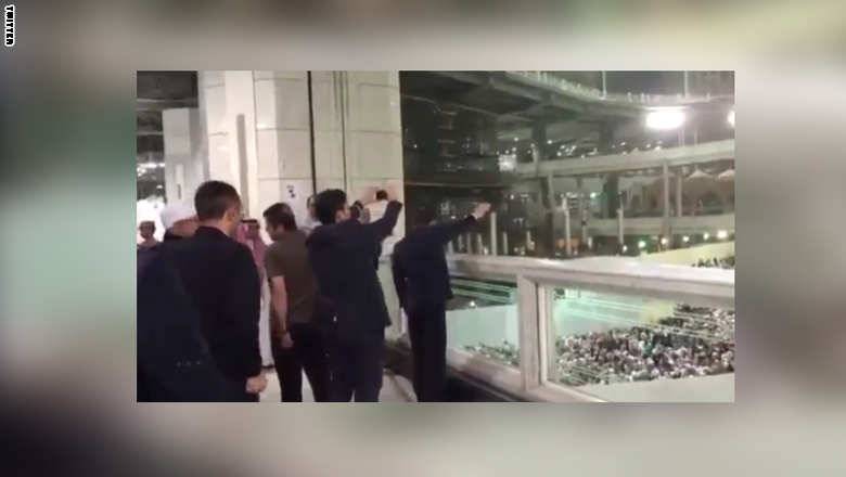 بالفيديو.. زيارة أوغلو للمسجد الحرام في مكة تثير زوبعة على مواقع التواصل الاجتماعي