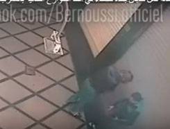 شاهد ماذا فعل شابان بفتاة حسناء في أحد الشوارع الخالية بالمغرب
