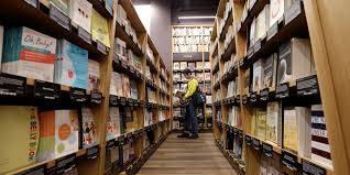أمازون تعتزم افتتاح مئات من متاجر الكتب الحقيقية