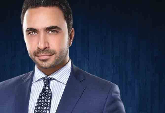 نادر الاتات يبكي في مقابلة تلفزيونية..والسبب؟!
