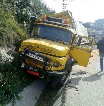 بالصور: حادث سير مروّع بين 5 سيارات في الصفرا