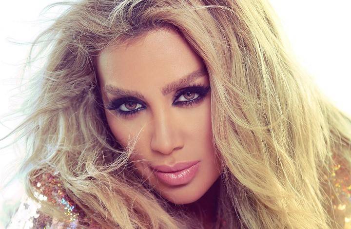 "MBC" تجبر مايا دياب على تبديل فستانها الفاضح بهذا الفستان !