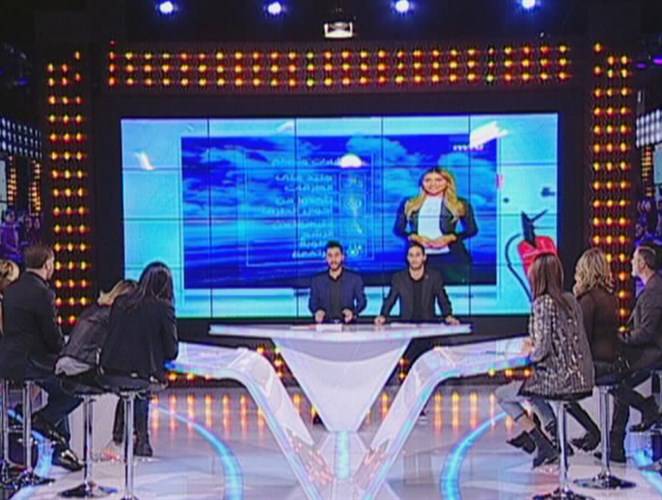 بالفيديو: إيحاءات فاضحة لمقدّمة برنامج لبناني!
