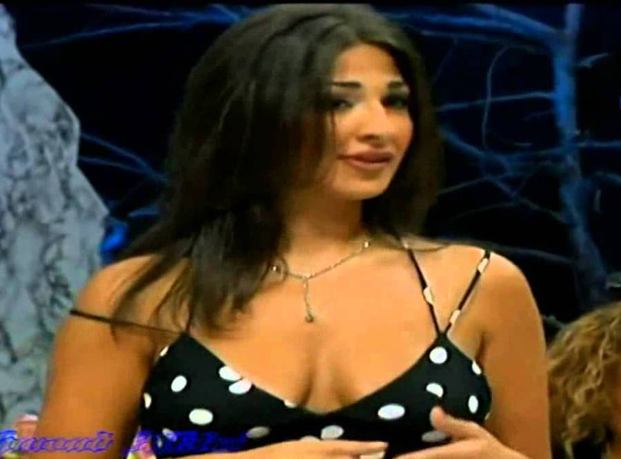 فيديو صادم لـ اليسا قبل تجميل أنفها