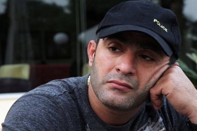 أحمد السقّا يطلب من جمهوره الدعاء لابنته..ما هو مرضها؟