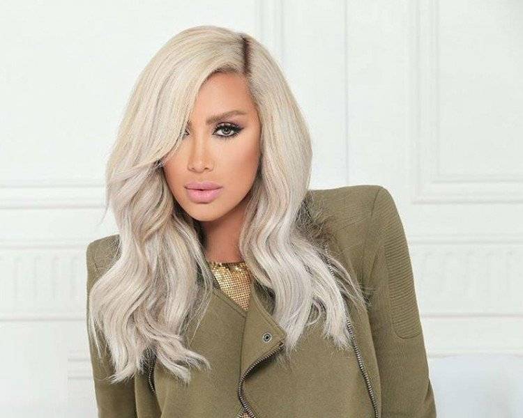 مايا دياب تسحر العيون بأناقتها